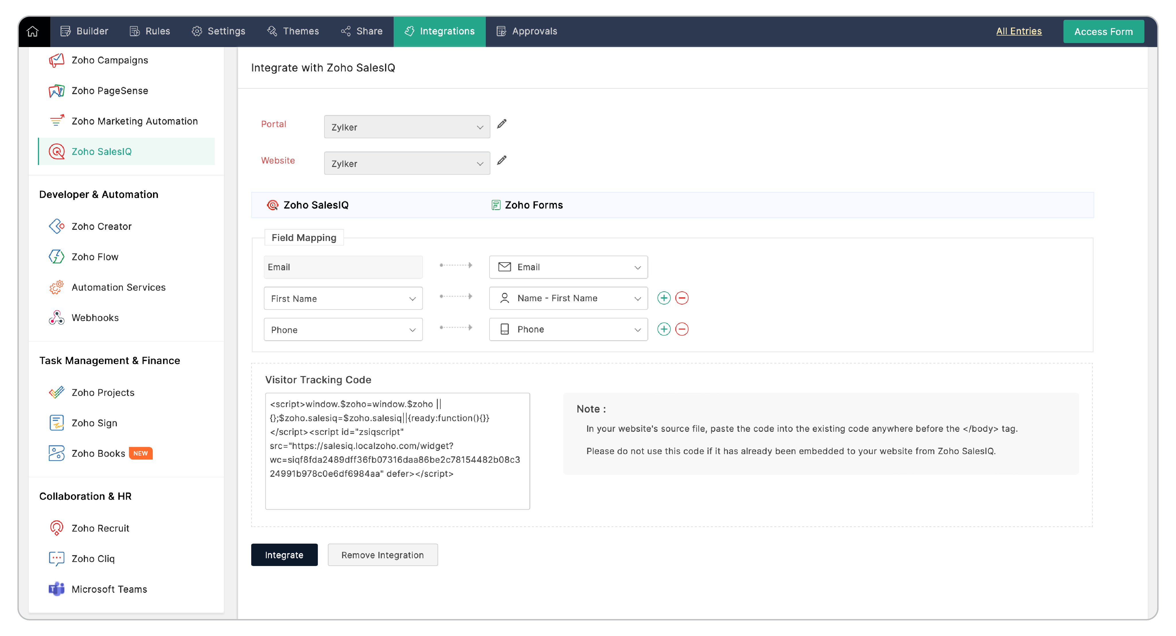 Zoho SalesIQ dashboard – real-time visitor tracking and live chat interface
